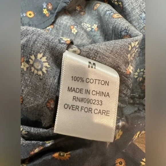 Pacsun Men’s Size Medium Button Up Blue Floral Short Sleeve Shirt - Picture 7 of 7